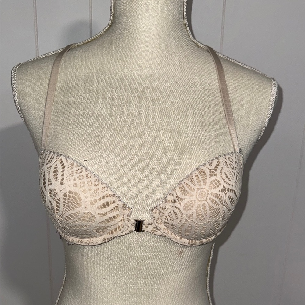 Victoria's Secret Lace Cream Bra
